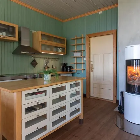 Med Flott Havutsikt Ved Hauklandstranden * Leknes