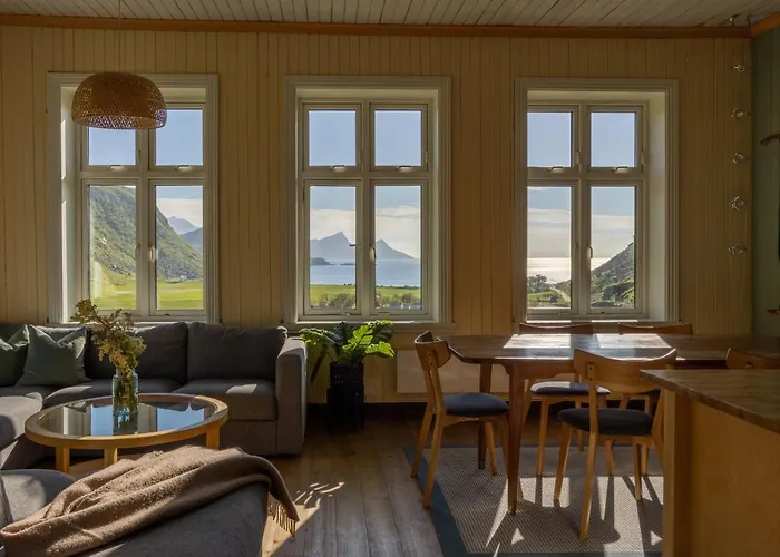 Holiday home Med Flott Havutsikt Ved Hauklandstranden Leknes
