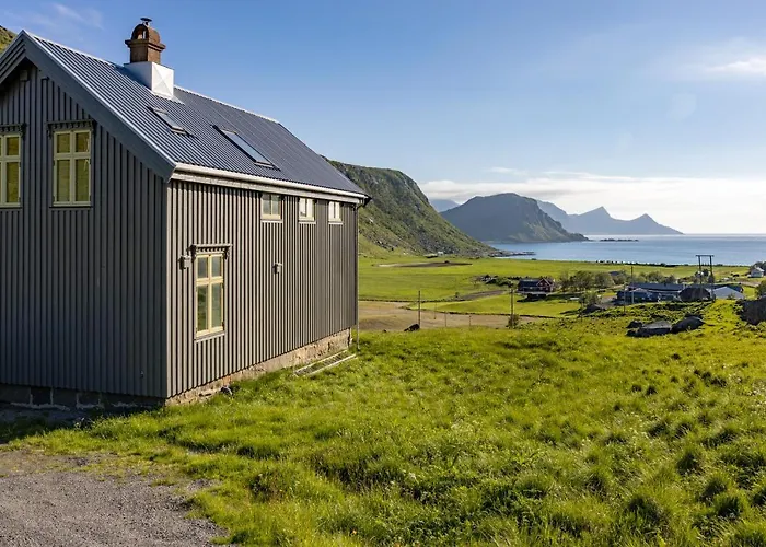 Med Flott Havutsikt Ved Hauklandstranden * Leknes